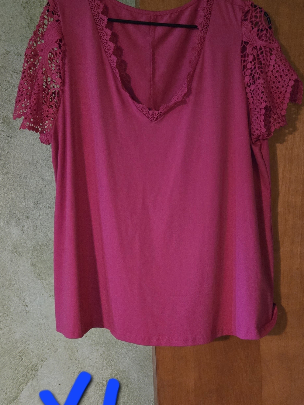 Women’s Crochet Sleeve V-Neck Top - Fuchsia
